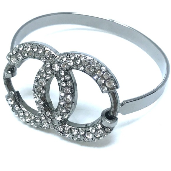 CHANEL Authentic Logo Charm Bracelet - Picture 4 of 10